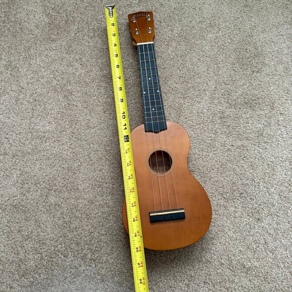 Mahalo Ukulele with Nubone Brown No U-50 Excellent Condition String Instrument - Picture 8 of 9